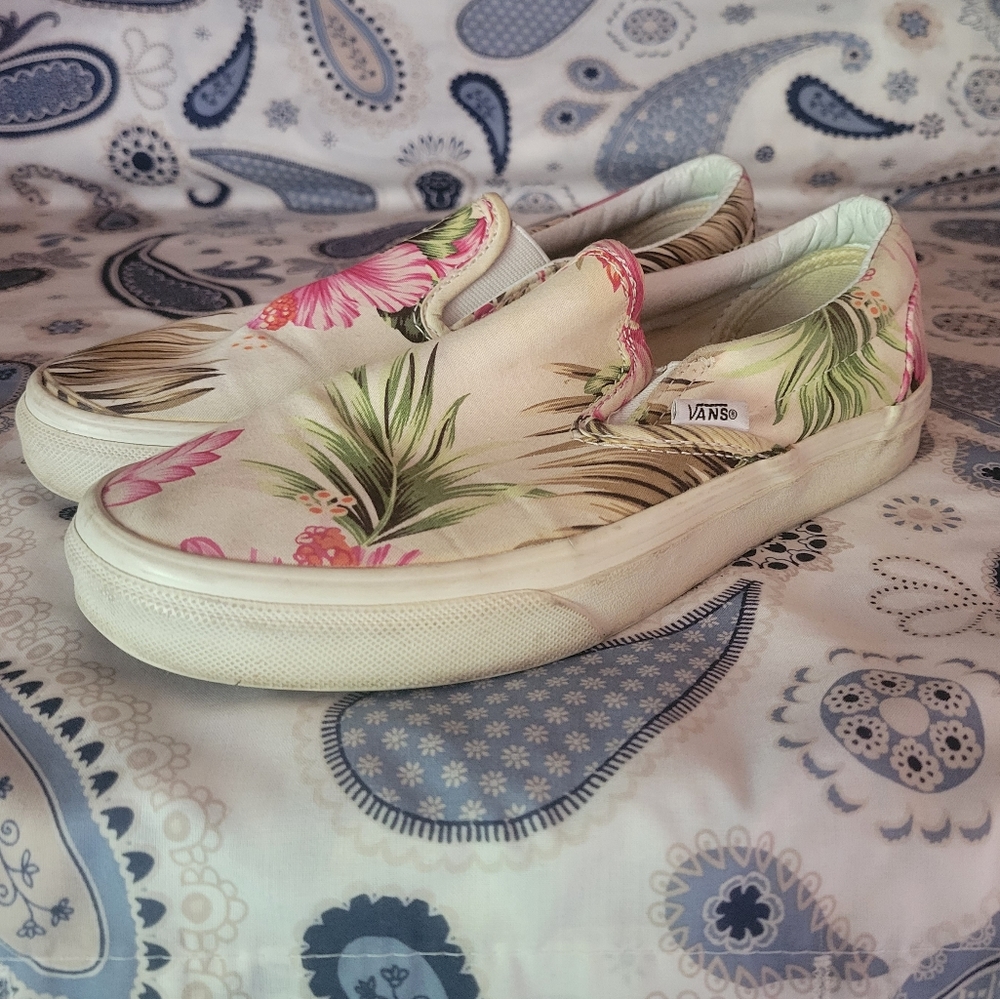 VANS - Picture 2 of 9